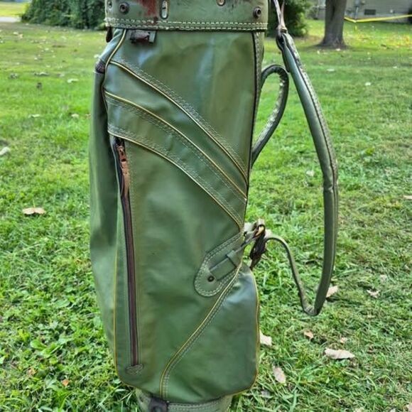 Vintage MacGregor Tourney Carry Golf Bag w/Strap & Vintage Wilson Headcovers - Picture 5 of 10